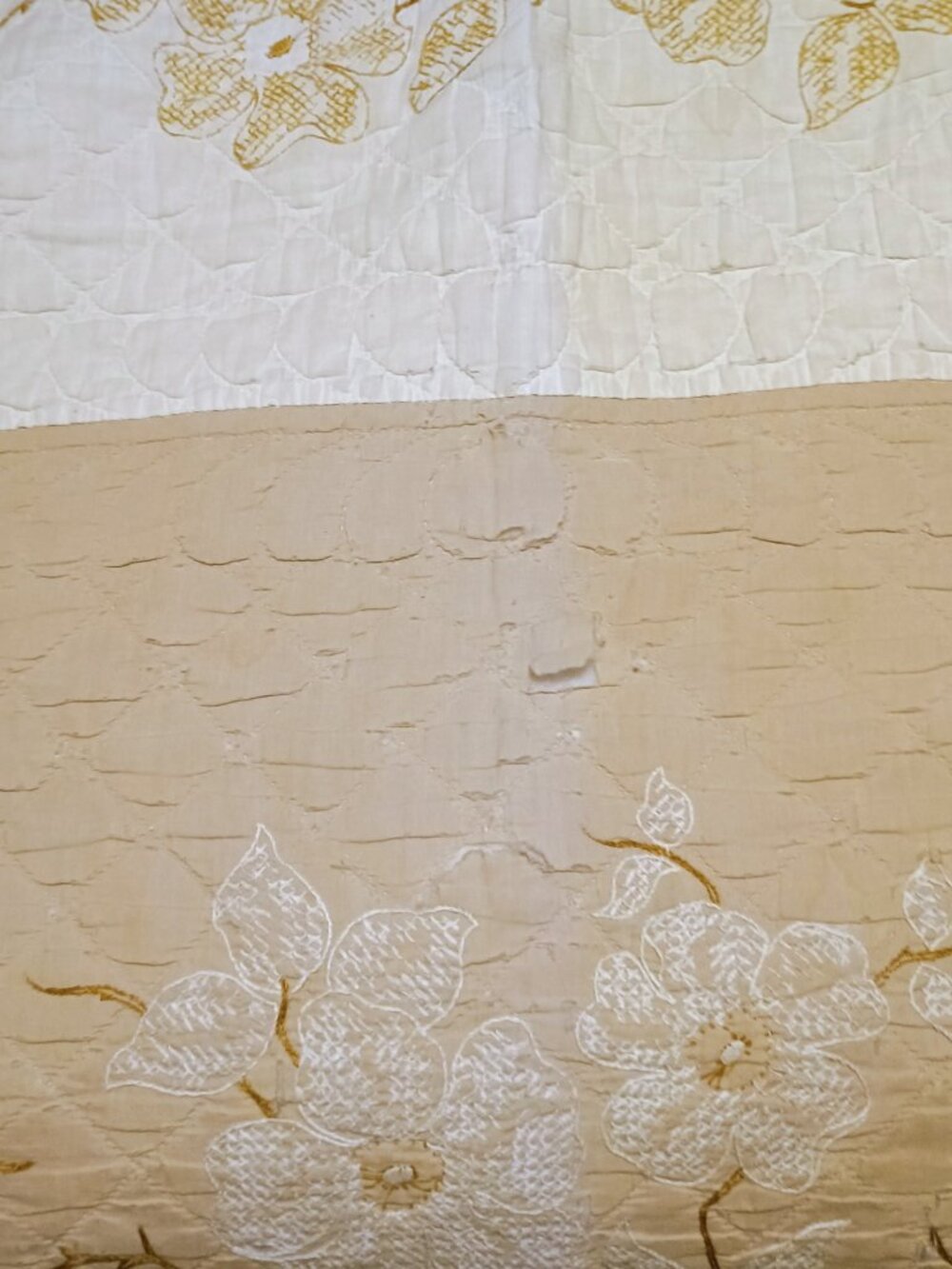 Vintage quilt - Picture 5 of 6